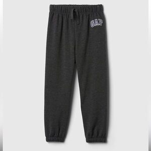 GAP Toddler Boy Relaxed Logo Pull-On Joggers size 5yr